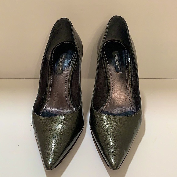 Dolce & Gabbana pointed toe stiletto high heeled pumps. - Picture 7 of 16